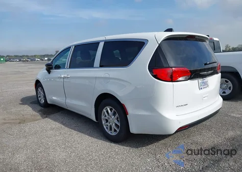 2026 Chrysler Voyager Lx из США, поврежденный, VIN 2C4RC1CG4TR192420
